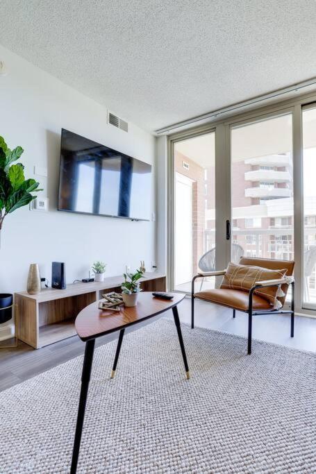 Bright Apartment Walk To Ballston Metro Arlington Eksteriør billede