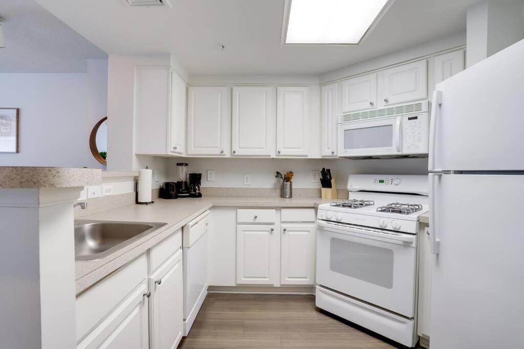 Bright Apartment Walk To Ballston Metro Arlington Eksteriør billede